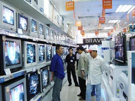 Hàng điện máy giảm giá 45% thật hay...đùa?