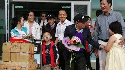 Mang đào/mai bay cùng hàng không giá rẻ