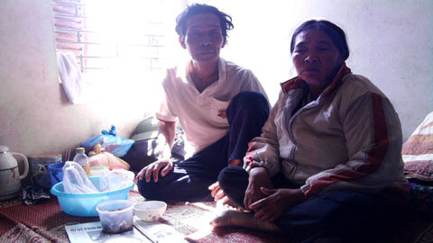 Mẹ trốn con, bỏ viện về nhà chờ chết