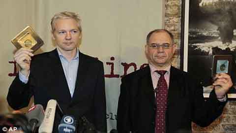 WikiLeaks vạch mặt những kẻ trốn thuế cỡ bự
