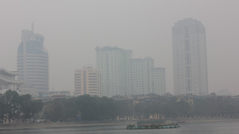 Sương mù bao phủ Hà Nội