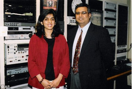 Ông chủ truyền hình chặt đầu vợ ngay văn phòng