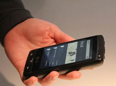 Windows Phone 7 'nướng' tiền người dùng 3G