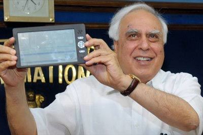 Vỡ tan “giấc mơ” tablet 35 USD của Ấn Độ