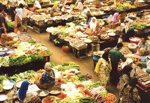 Malaysia kiểm soát giá những mặt hàng Tết