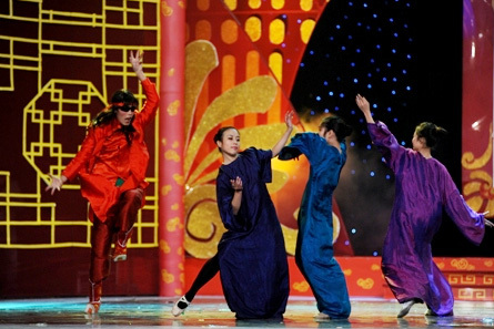 Hậu trường độc và hiểm của Táo 2011