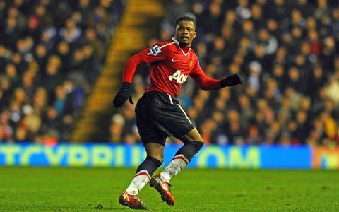 Evra cam kết gắn bó với M.U
