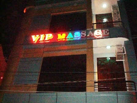 Chủ “địa ngục mát xa” bị đề nghị 13 năm tù