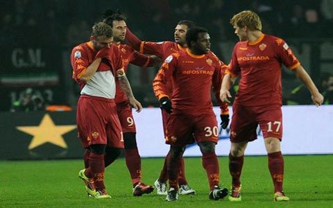 Roma “đá văng” Juventus khỏi Coppa Italia