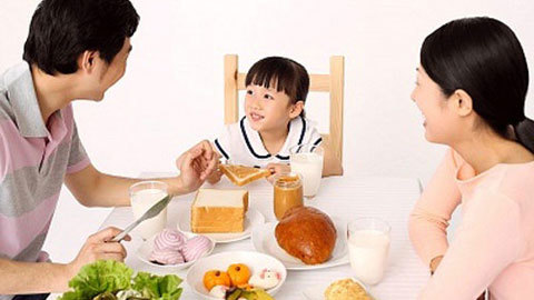 Tiệc cuối năm nóng sốt với trợ giúp của bếp từ Electrolux