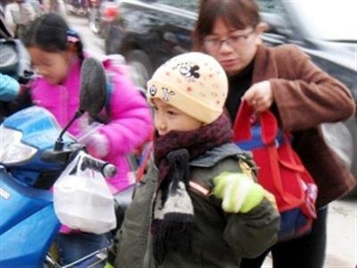 Tết dài, lo núi bài trả mẹ...