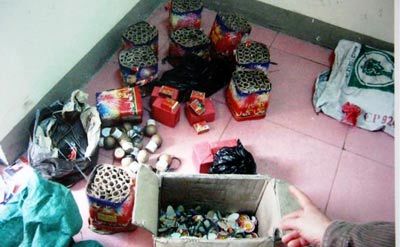Teen và đường dây buôn pháo ngầm