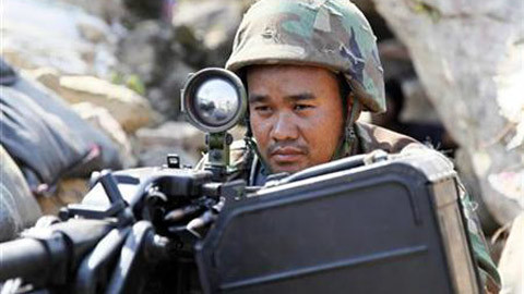 Việt Nam lo ngại xung đột biên giới Campuchia - Thái Lan