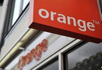 Chơi thiếu người, Brazil thúc thủ trước người Pháp