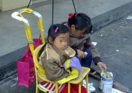 Vạch mặt sự man rợ ở làng ăn xin