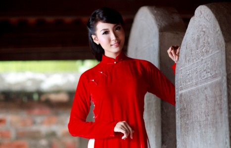 Thùy Trang bắt chước Ngô Phương Lan?