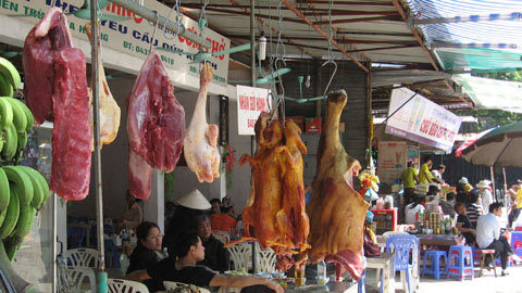 “Bỏ ngoài tai” nhiều quy định ở chùa Hương