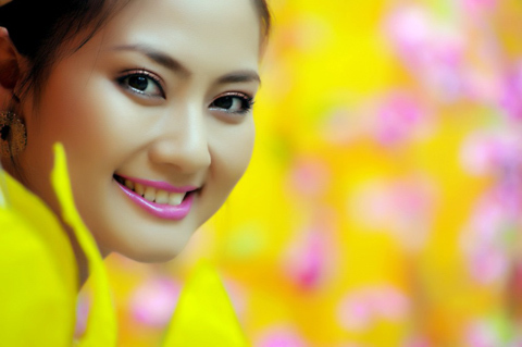 Kiều nữ Ngọc Lan cười quên tình vỡ