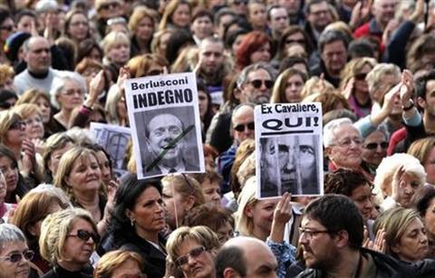 Phụ nữ Italia biểu tình phản đối Thủ tướng Berlusconi