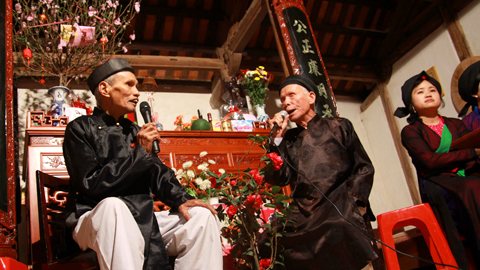 Giữa mùa hội săn tìm canh quan họ