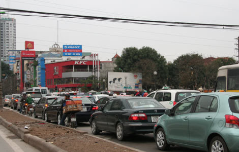 Hà Nội lại tắc đường như... cuối năm