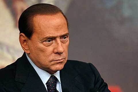 Thủ tướng Berlusconi bị truy tố vì bê bối tình dục