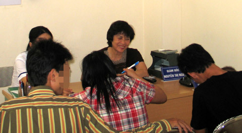 Đại gia thử ADN mới biết 'cháu' là... con