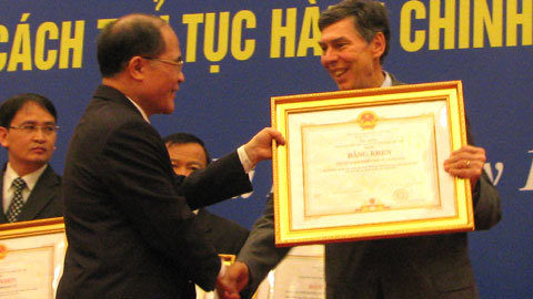 Cải cách là cắt bỏ những quyền lực đang cản trở