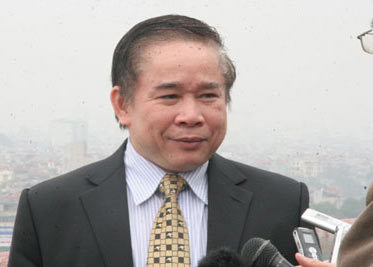 'Mong hiệu trưởng biết nhìn trăm năm'