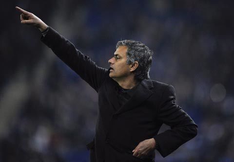 Jose Mourinho: Real đủ sức ăn ba