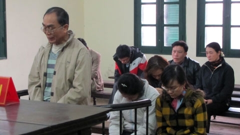 Một tiến sỹ lừa 17 nạn nhân