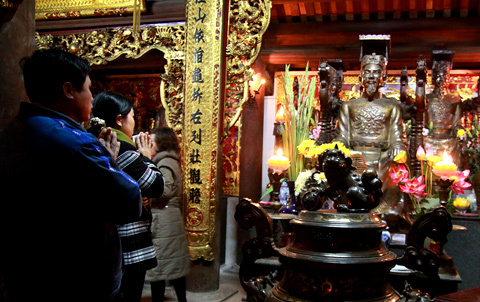 Lo lắng cho “thảm họa” lễ hội Việt