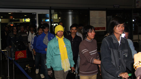 Hơn 900 lao động từ Libya về nước an toàn