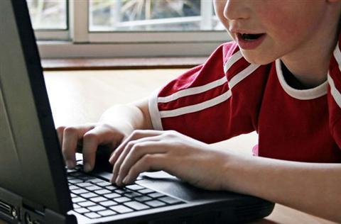 95% trẻ em tìm cách xem “web đen”