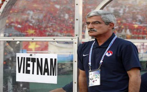 Bất ngờ từ chức, HLV Calisto về đâu?