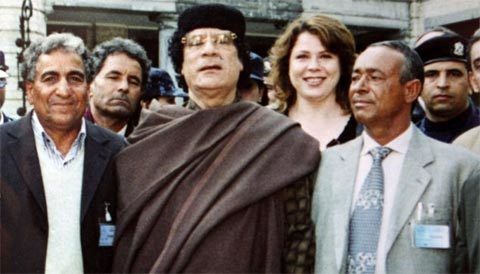 Lùm xùm chuyện trường Anh nhận tiền của Gaddafi