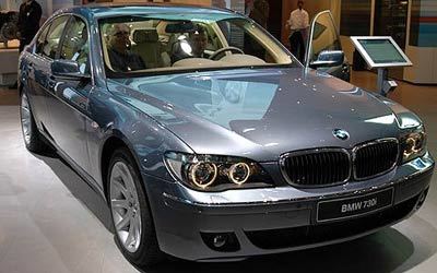 Những tính năng nổi bật của BMW 730Li