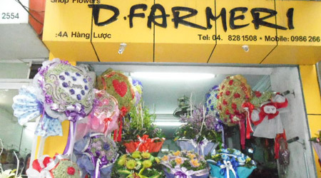 Nhộn nhịp săn hoa “lạ” tặng người yêu