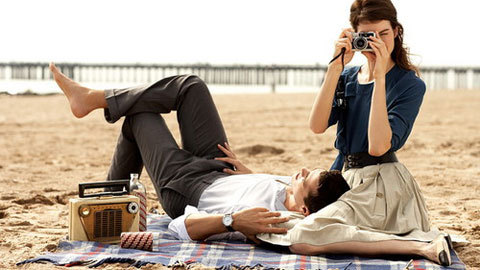 Giấu mẹ, con ‘tống tiền’ bố ngoại tình