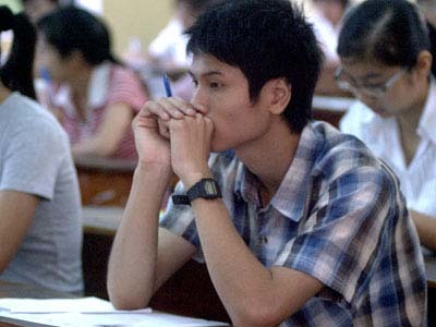 Hàng loạt ĐH tung chiêu 