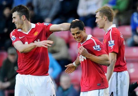 HLV Ferguson đề cao cảnh giác với Arsenal