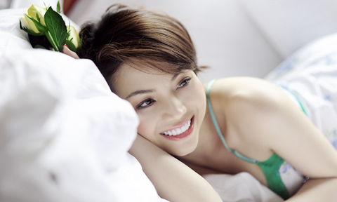 Siêu mẫu Ngọc Hằng: Ngực 