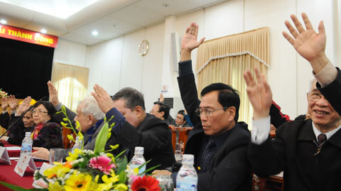 Khó bầu khi thông tin chưa đủ