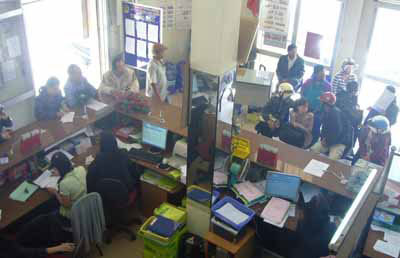 Đổ xô rút tiền trước hạn vì tin đồn