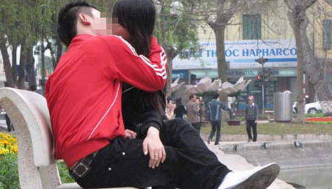 Tay chơi day dứt vì bạn gái 'không còn nguyên'