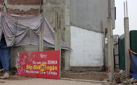 Những ngôi nhà 'dị dạng' giữa Thủ đô