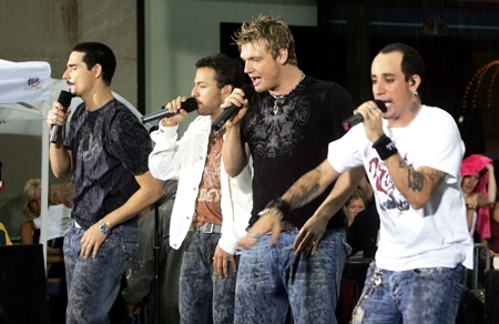 Clip Backstreet Boys chào Việt Nam