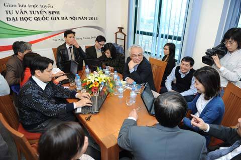 Giao lưu trực tuyến: ĐHQG Hà Nội tuyển sinh 2011