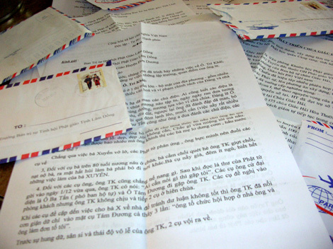 Hồi âm đơn thư bạn đọc 10 ngày giữa tháng 3