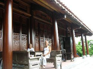 Nhà gỗ nào “khủng” nhất miền Bắc